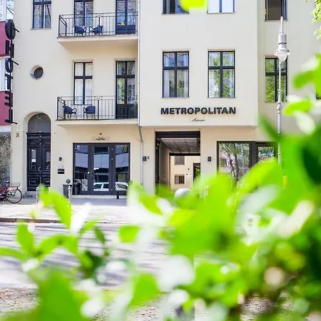 Metropolitan Hotel 3*