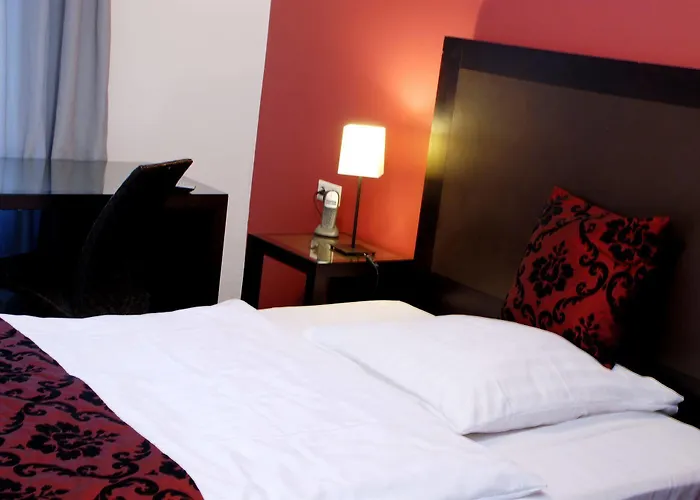 Metropolitan Hotel 3*